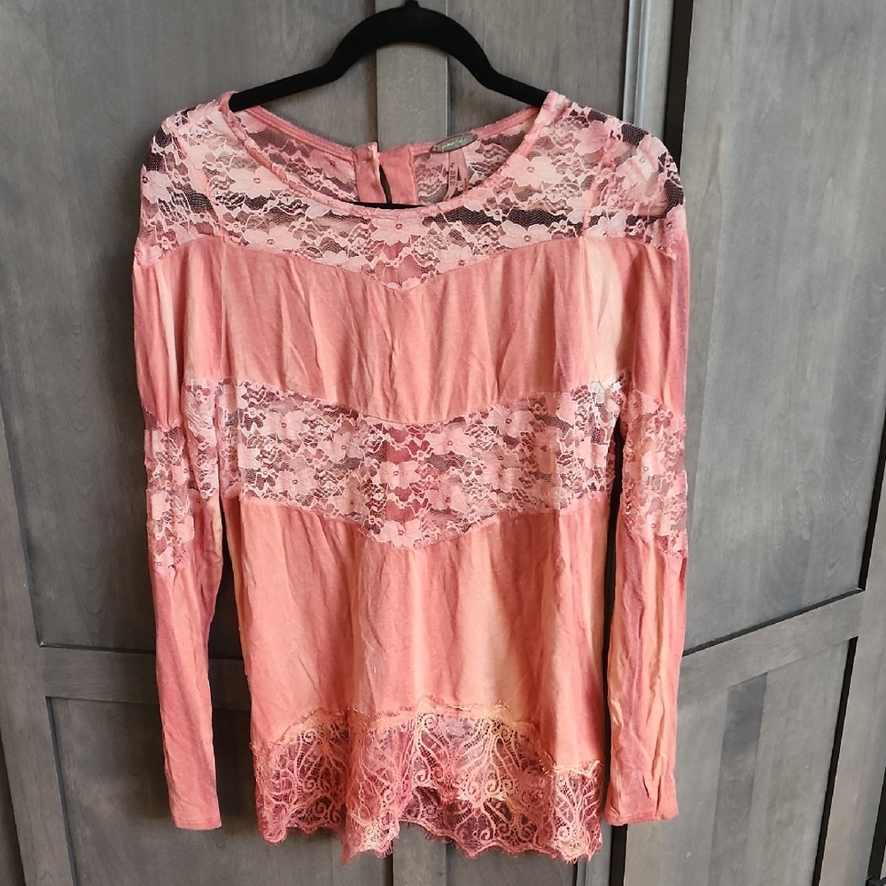 Gimmicks BKE Pink Lace Asymmetrical Blouse